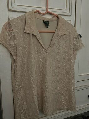 Mountain Lake Beige Lace Collared Short-Sleeve Blouse